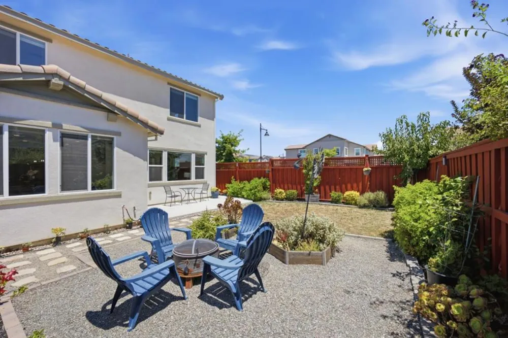1702 Plumas Drive Lathrop, CA 95330