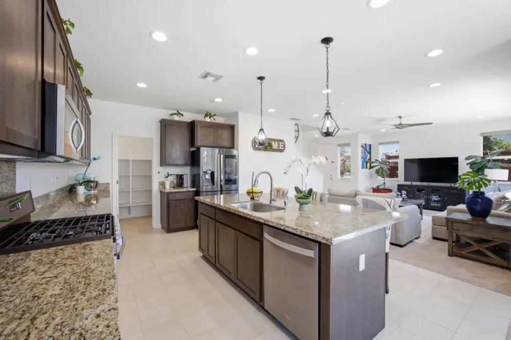 1702 Plumas Drive Lathrop, CA 95330