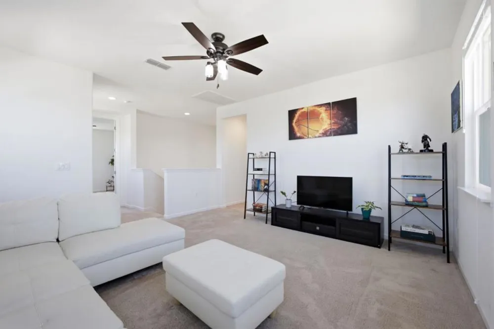 1702 Plumas Drive Lathrop, CA 95330