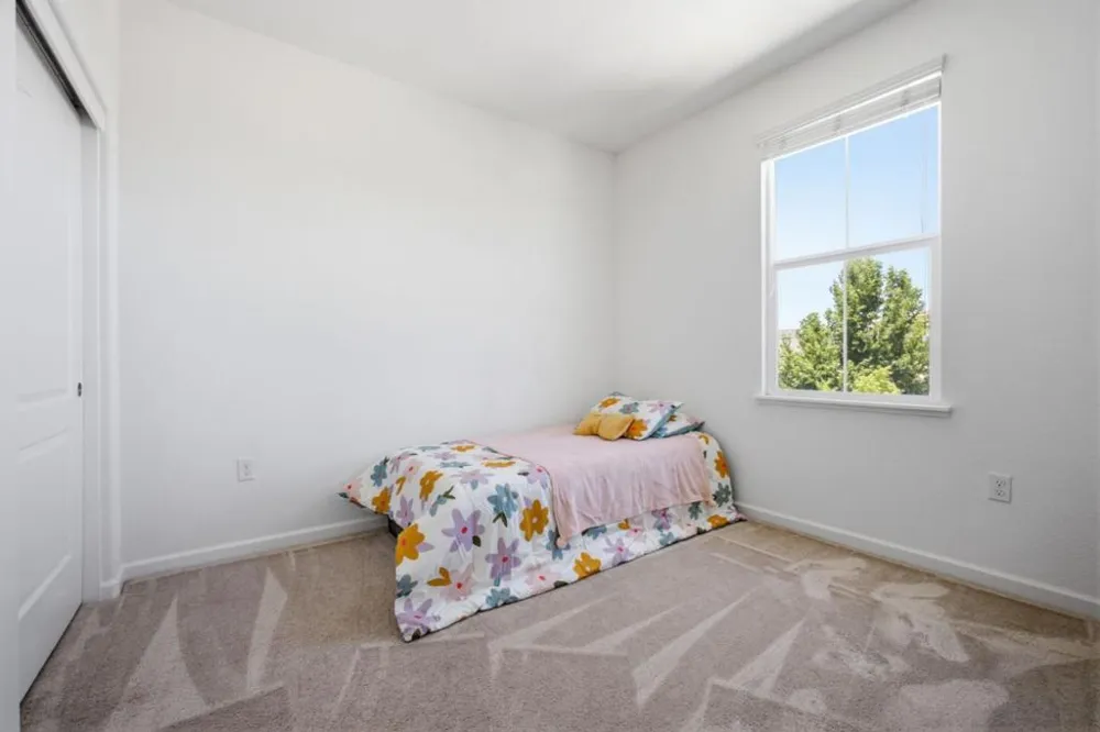 1702 Plumas Drive Lathrop, CA 95330
