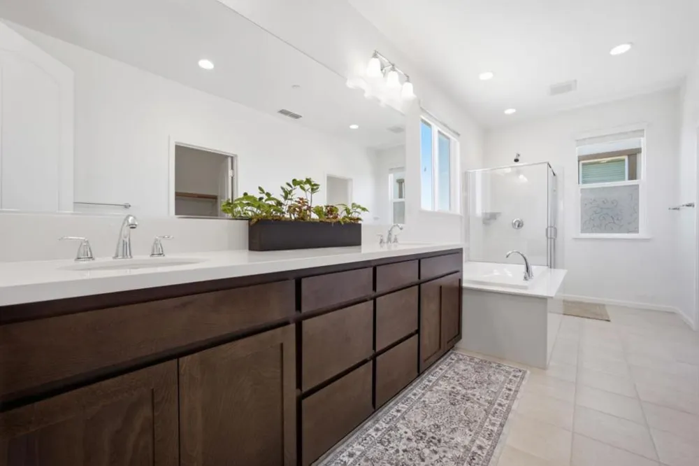 1702 Plumas Drive Lathrop, CA 95330