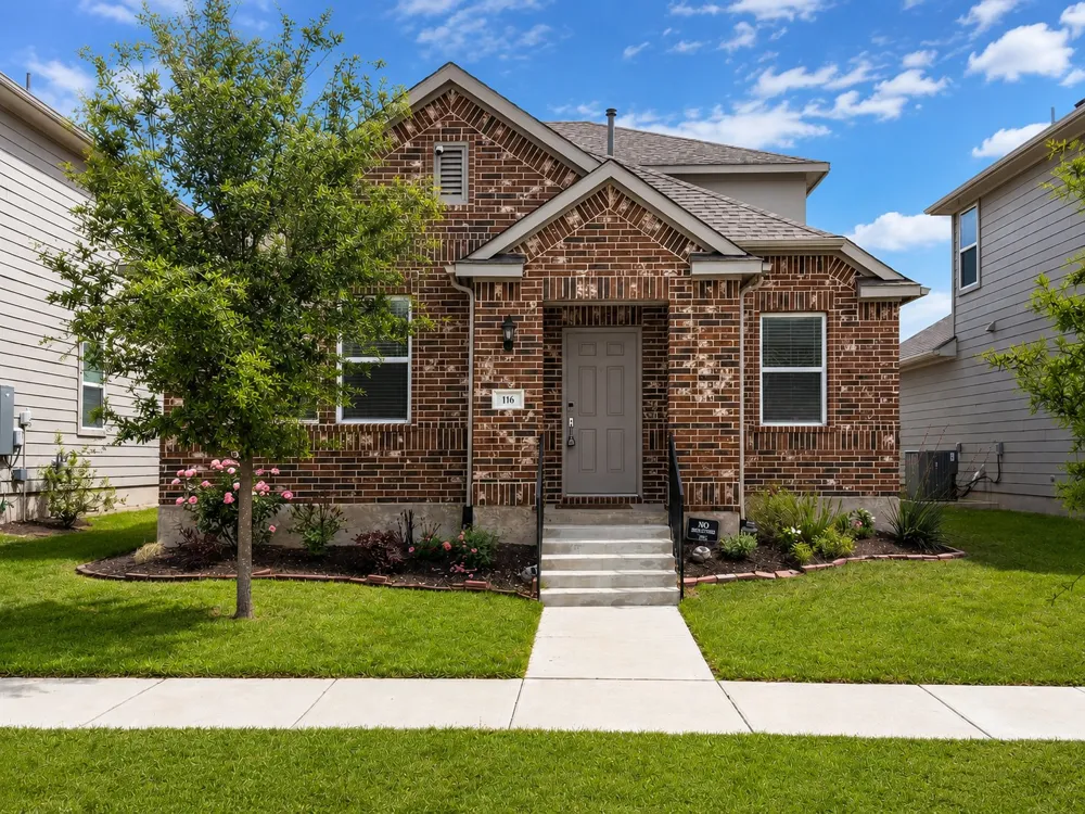 116 Gracie Way Hutto, TX 78634