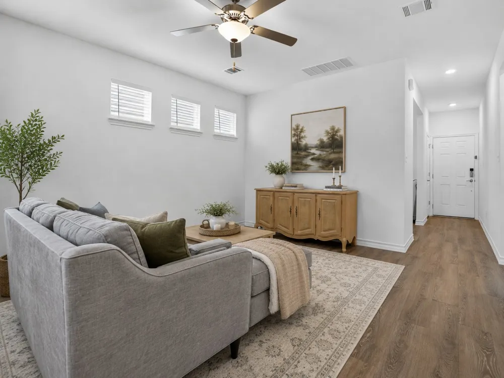 116 Gracie Way Hutto, TX 78634