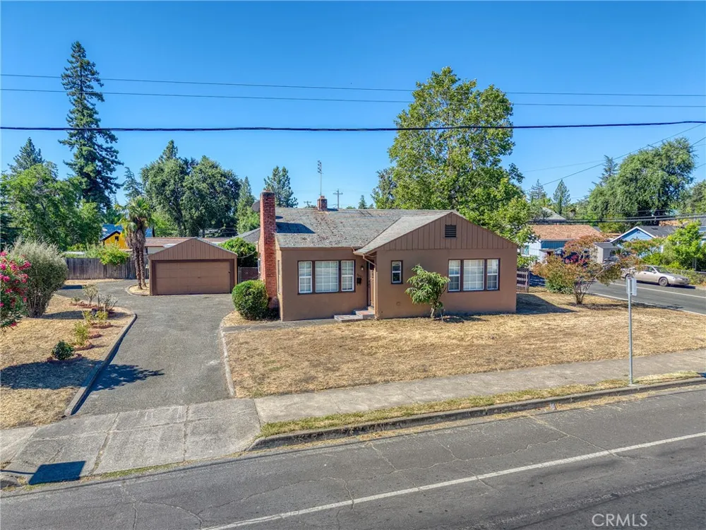 295 Clearlake Avenue Lakeport, CA 95453
