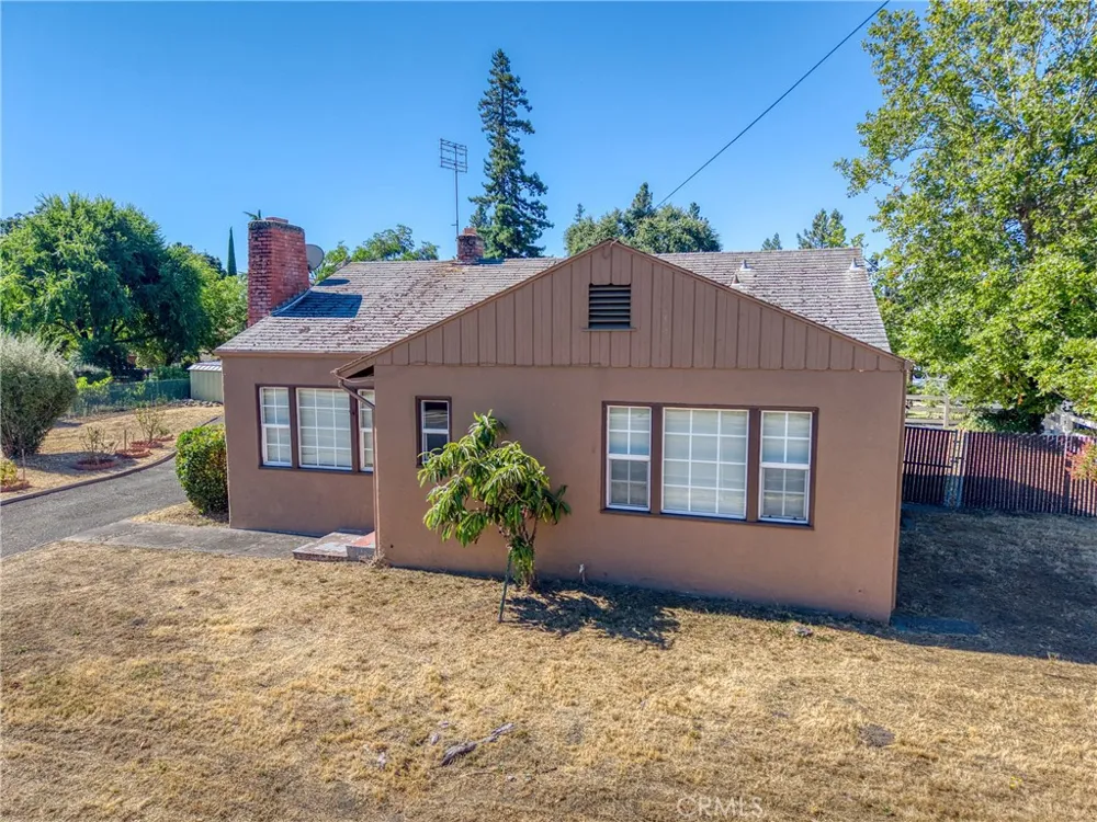 295 Clearlake Avenue Lakeport, CA 95453