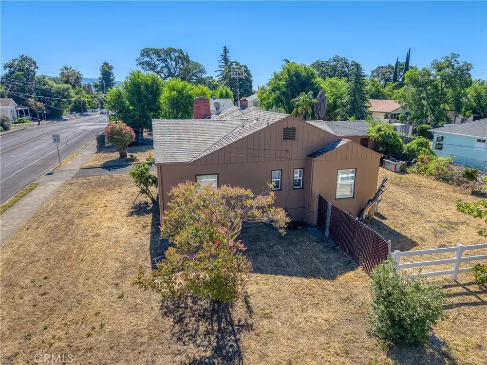 295 Clearlake Avenue Lakeport, CA 95453