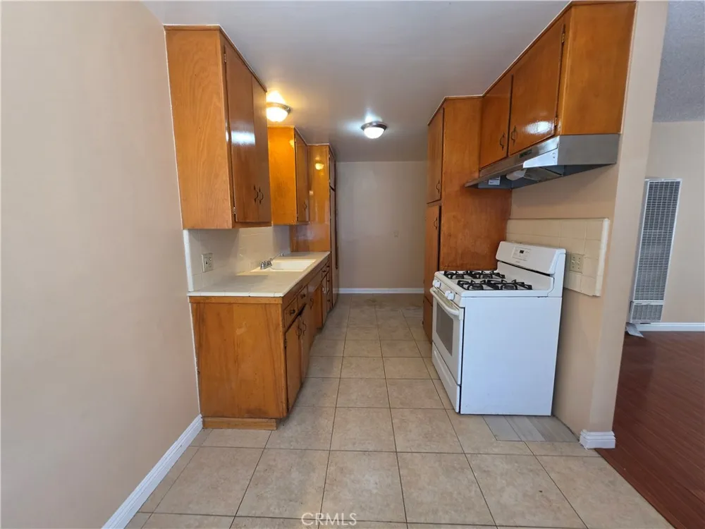901 Carob Way #C Montebello, CA 90640