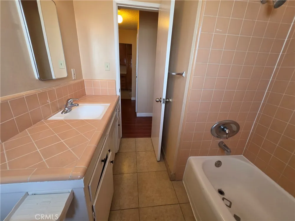 901 Carob Way #C Montebello, CA 90640