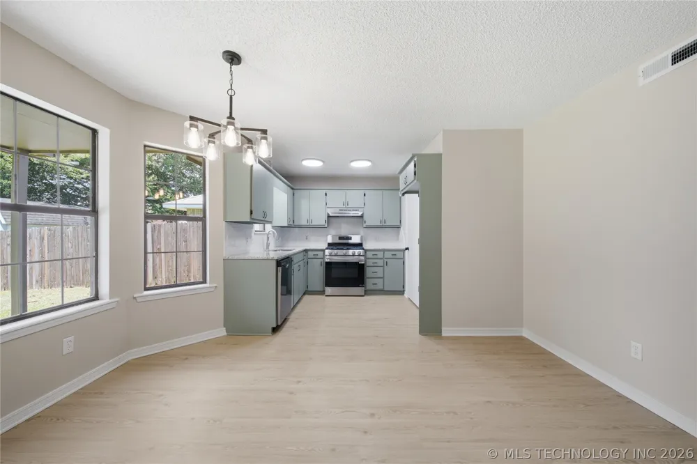 2007 S Missouri Court Claremore, OK 74019