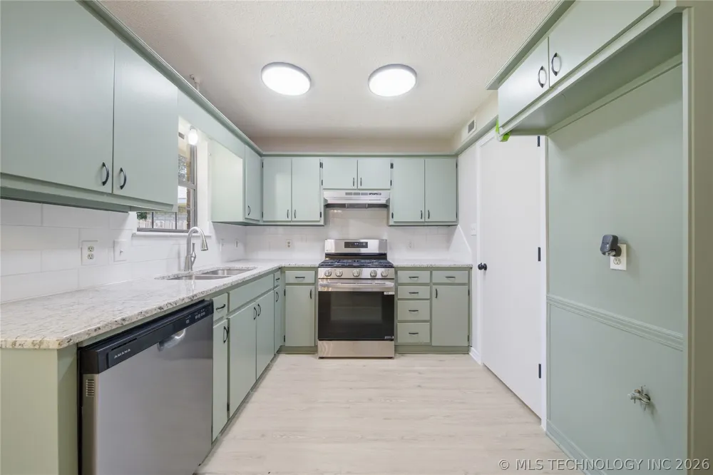 2007 S Missouri Court Claremore, OK 74019
