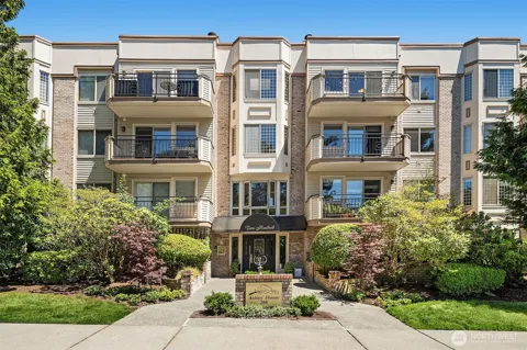 200 99th Avenue NE #28