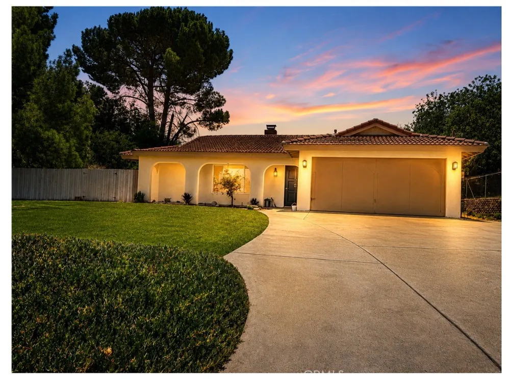 6018 Andalusia Jurupa Valley, CA 92509