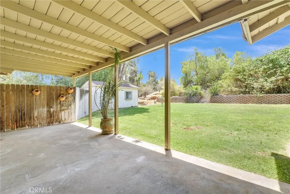 6018 Andalusia Jurupa Valley, CA 92509