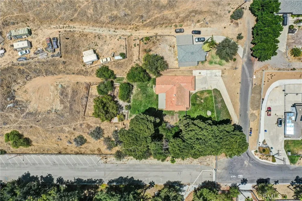 6018 Andalusia Jurupa Valley, CA 92509