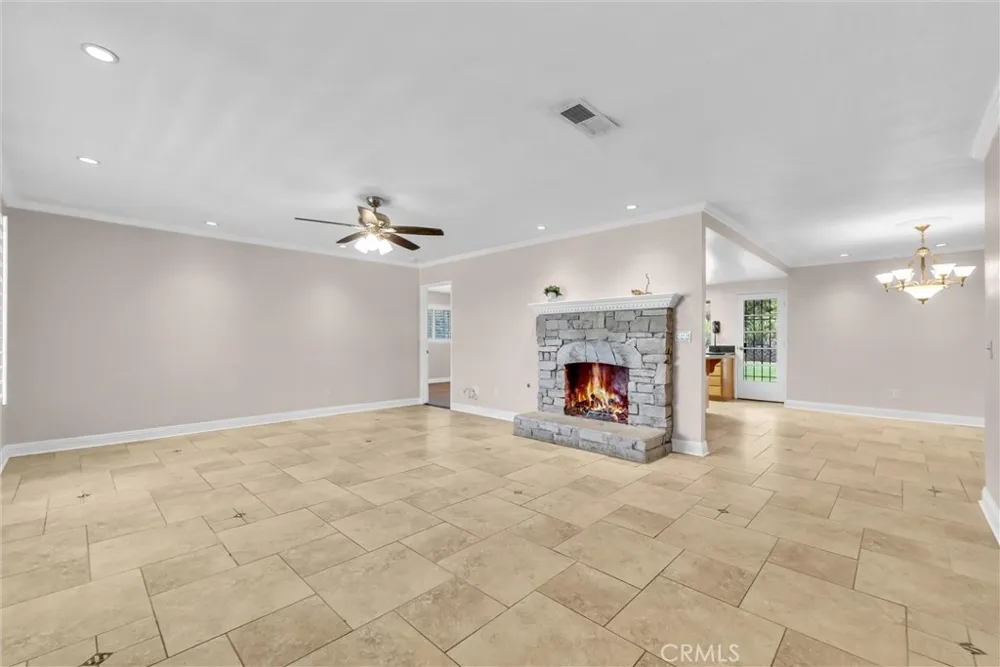 6018 Andalusia Jurupa Valley, CA 92509