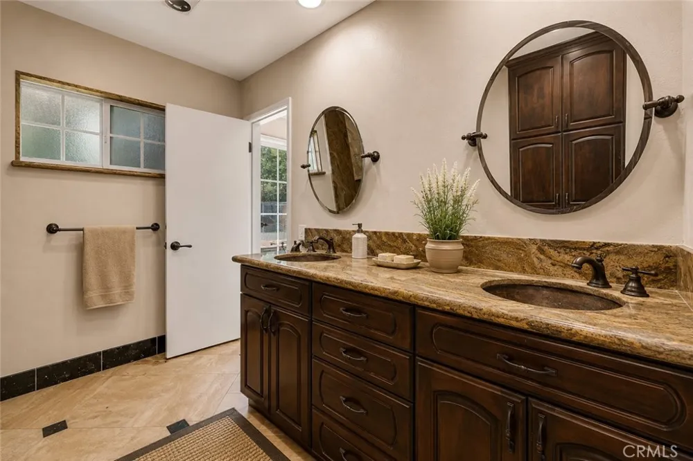 6018 Andalusia Jurupa Valley, CA 92509