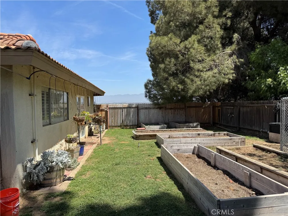 6018 Andalusia Jurupa Valley, CA 92509