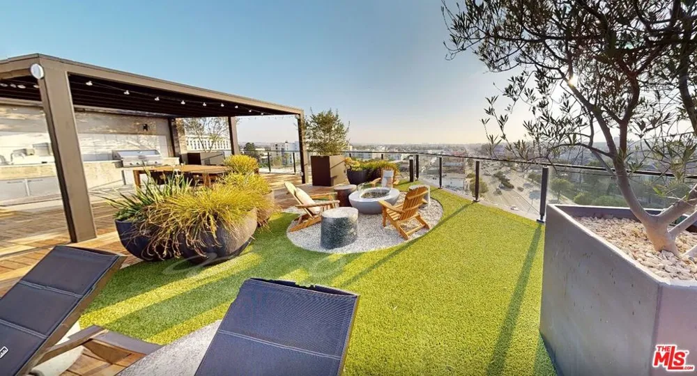 3800 Mentone Avenue #407 Culver City, CA 90232