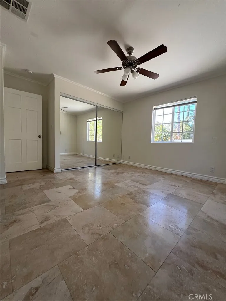 6653 Quakertown Winnetka, CA 91306