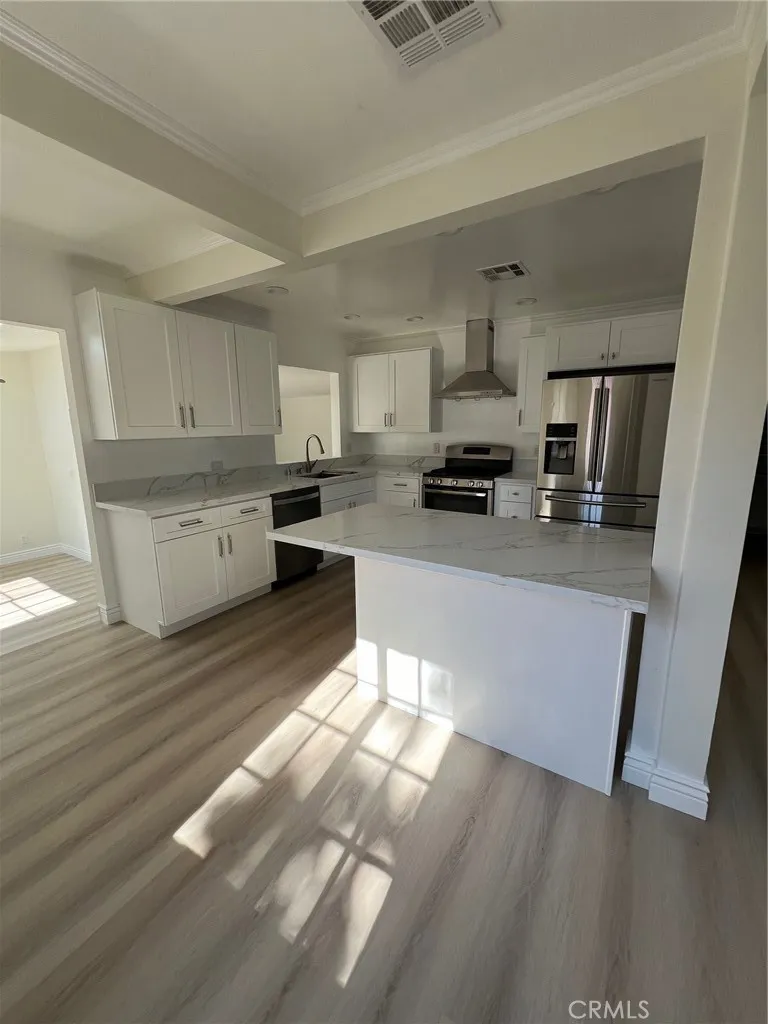 6653 Quakertown Winnetka, CA 91306