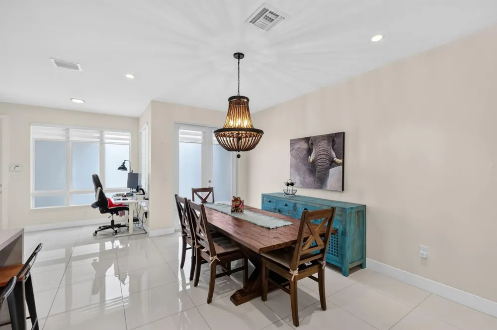 6461 NW 103rd Passage Doral, FL 33178