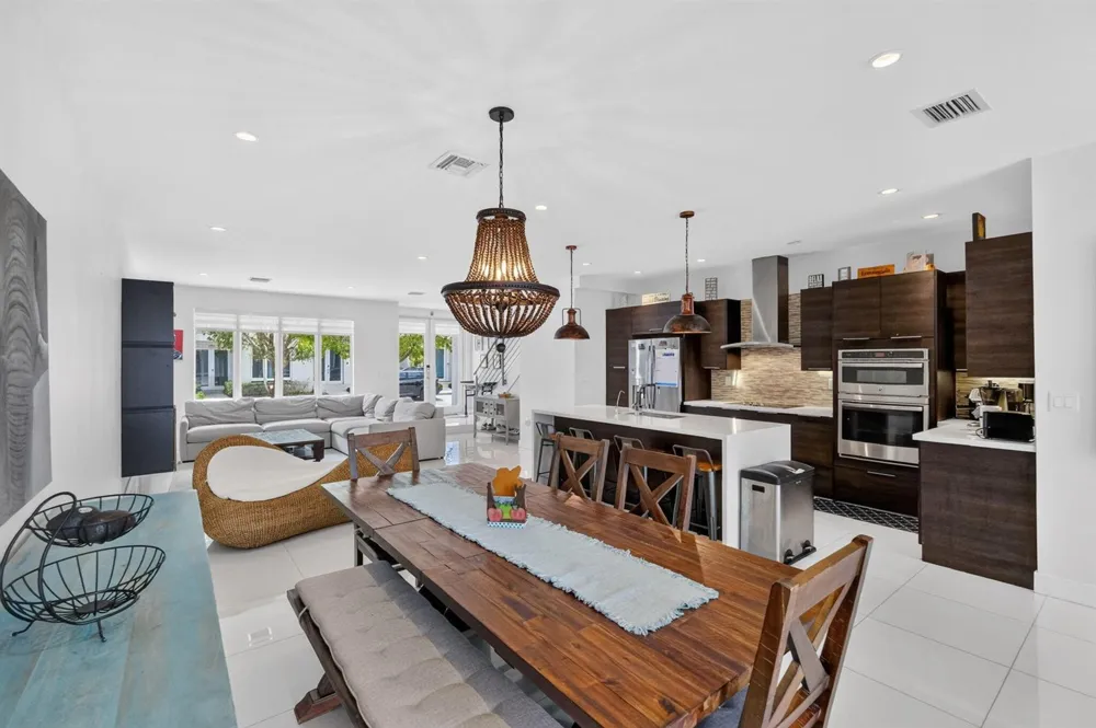 6461 NW 103rd Passage Doral, FL 33178