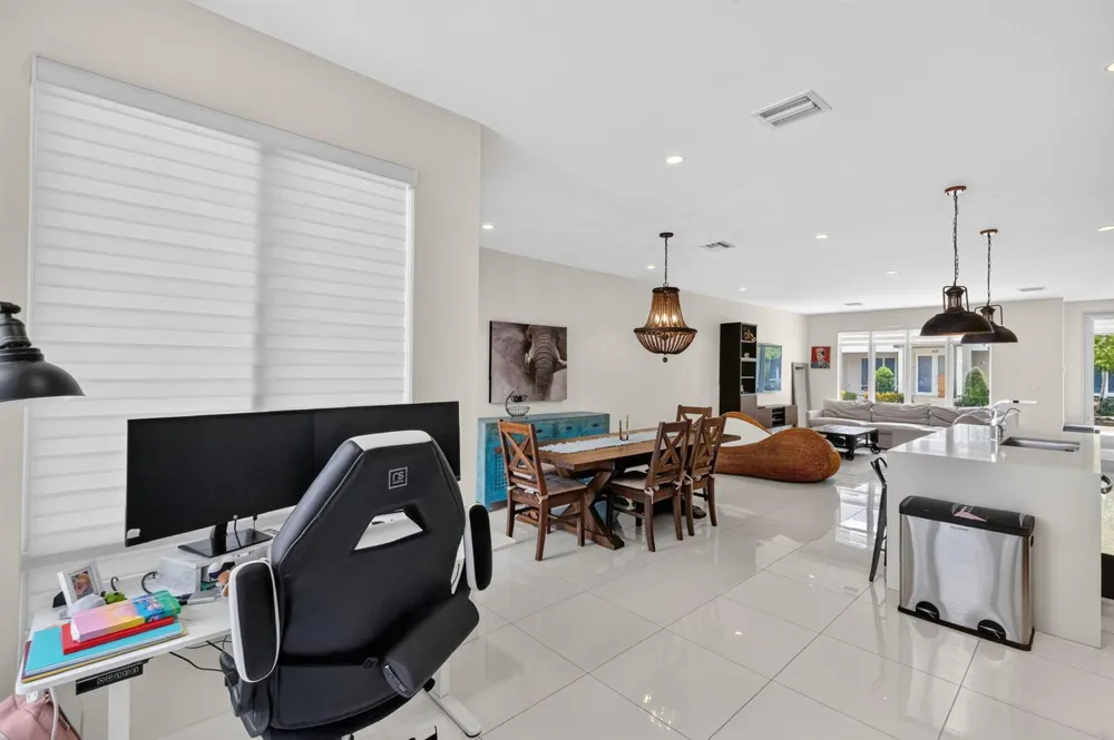 6461 NW 103rd Passage Doral, FL 33178