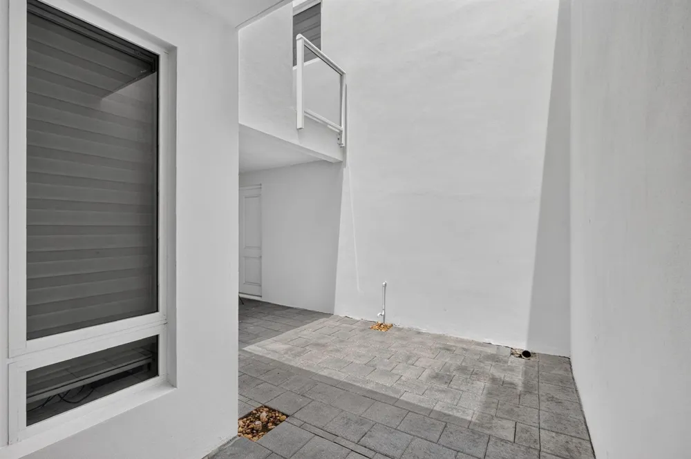 6461 NW 103rd Passage Doral, FL 33178