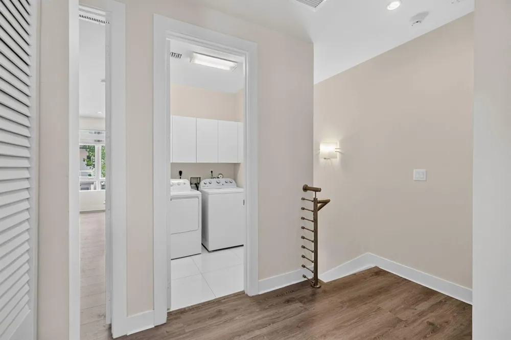 6461 NW 103rd Passage Doral, FL 33178
