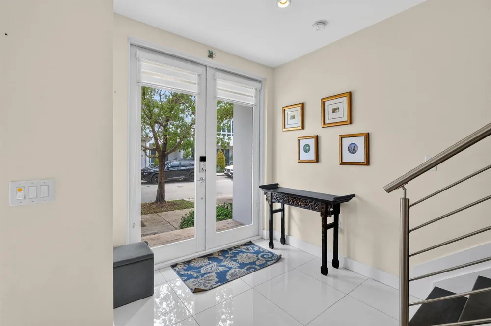 6461 NW 103rd Passage Doral, FL 33178