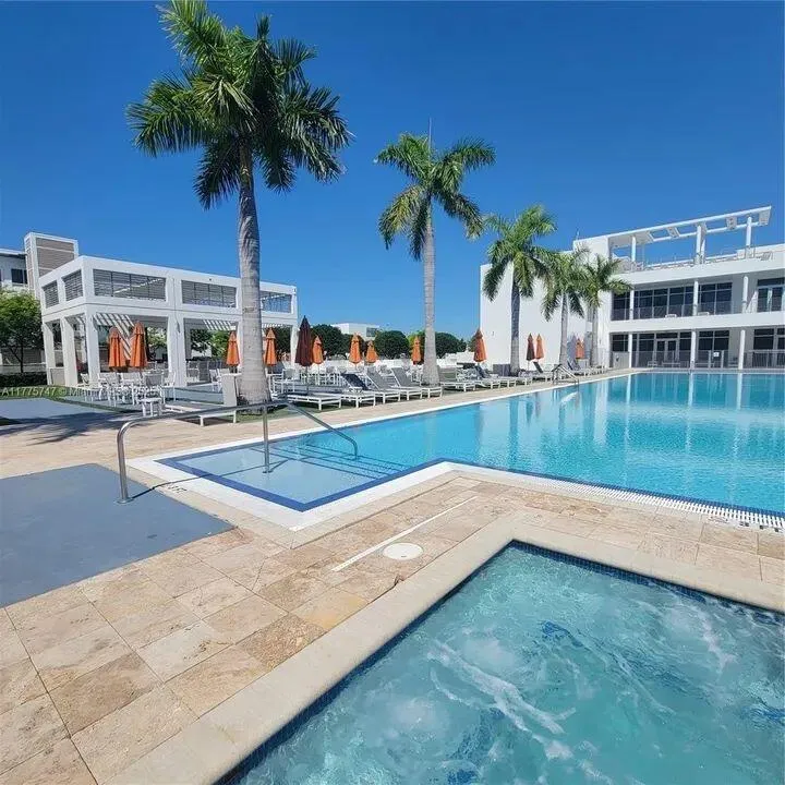 6461 NW 103rd Passage Doral, FL 33178