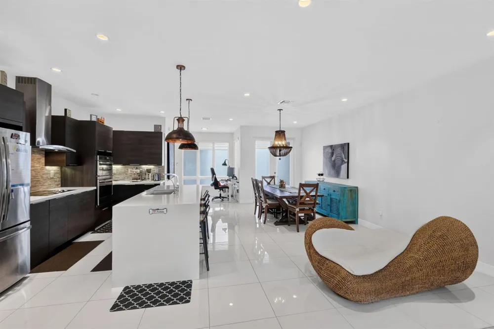 6461 NW 103rd Passage Doral, FL 33178