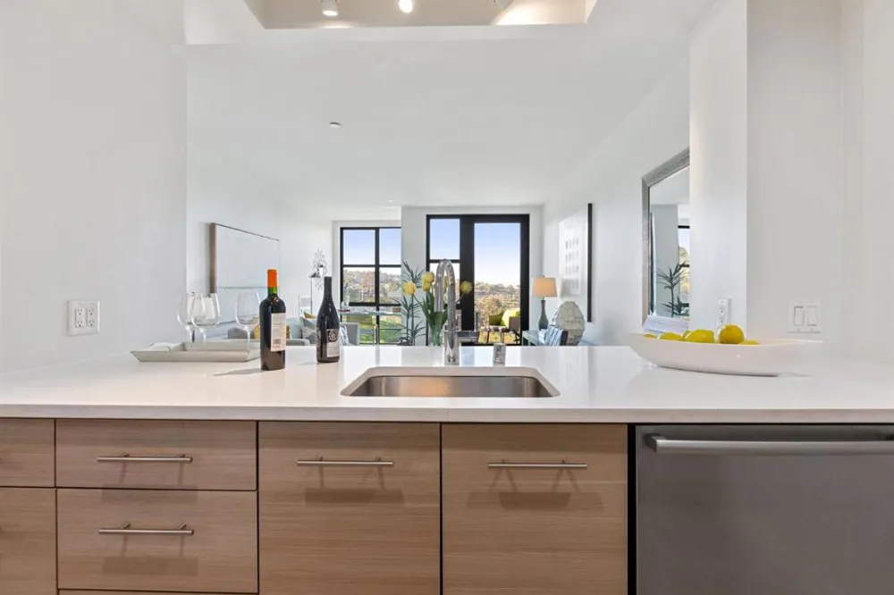451 Donahue Street #407 San Francisco, CA 94124