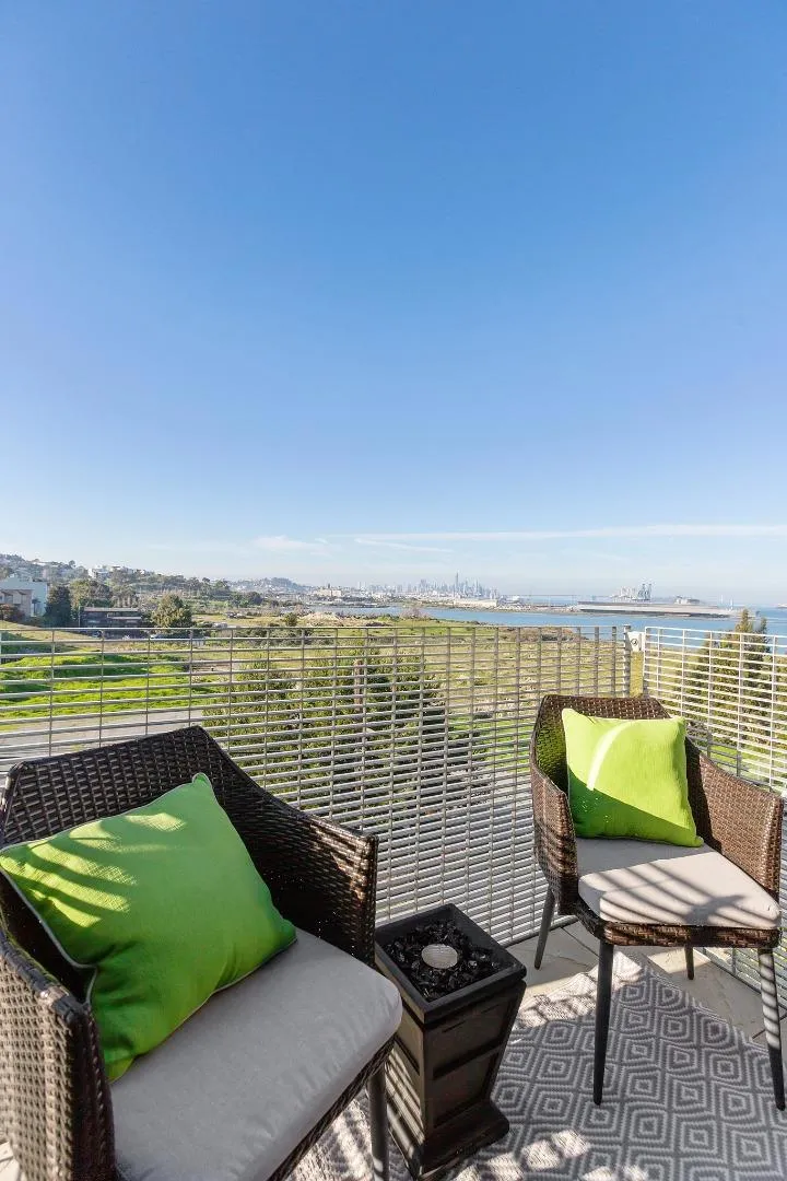 451 Donahue Street #407 San Francisco, CA 94124