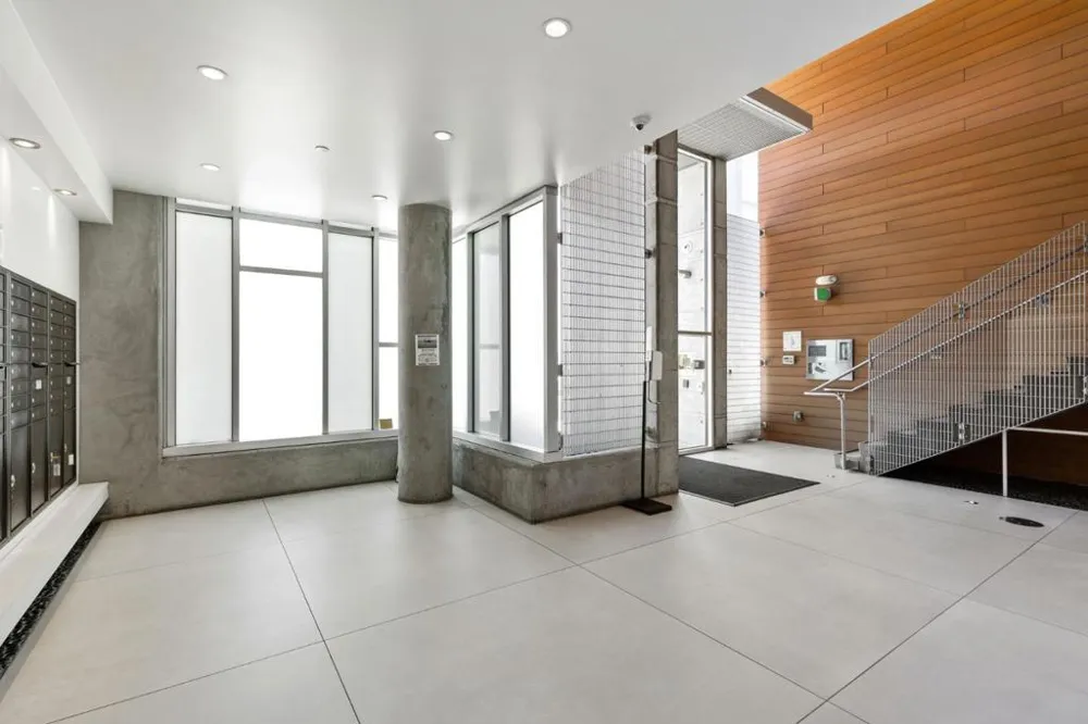 451 Donahue Street #407 San Francisco, CA 94124