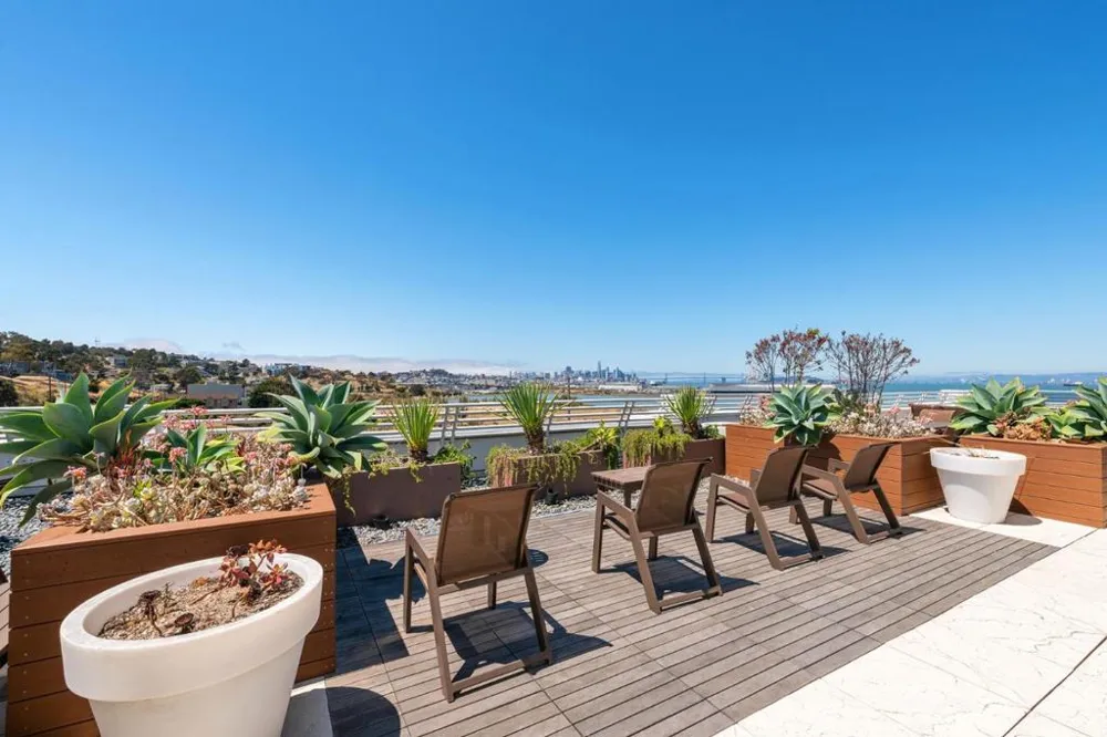 451 Donahue Street #407 San Francisco, CA 94124