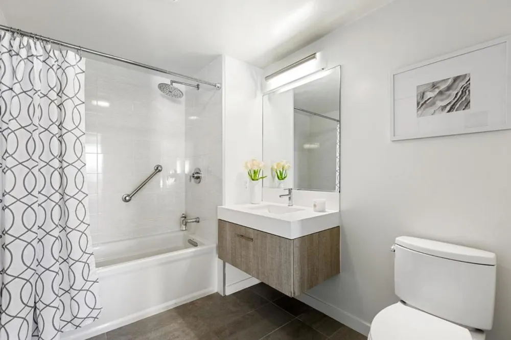 451 Donahue Street #407 San Francisco, CA 94124