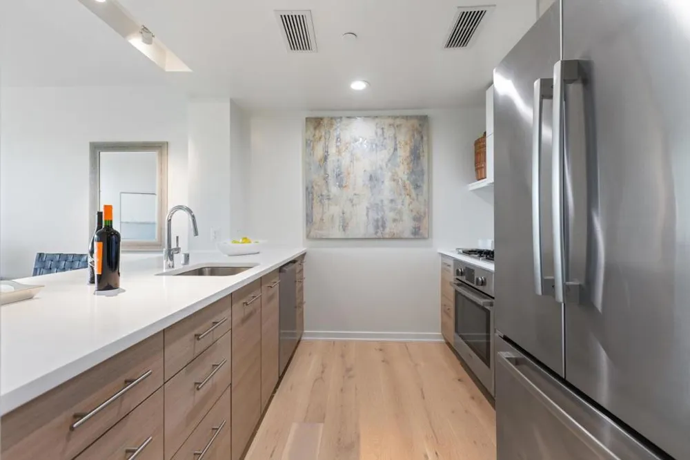 451 Donahue Street #407 San Francisco, CA 94124