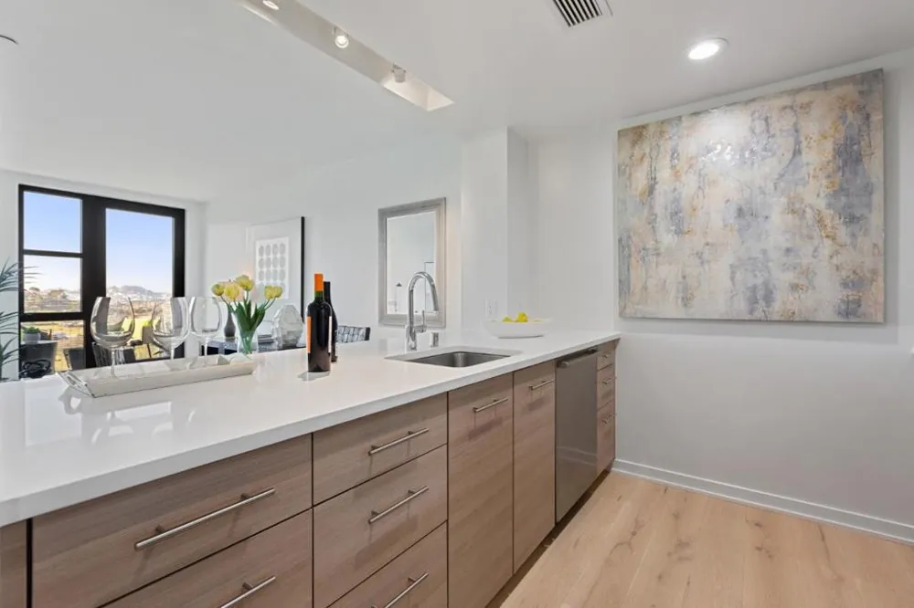 451 Donahue Street #407 San Francisco, CA 94124
