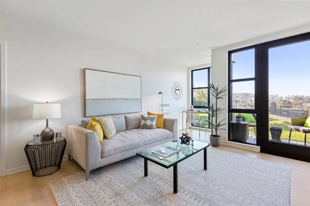 451 Donahue Street #407 San Francisco, CA 94124