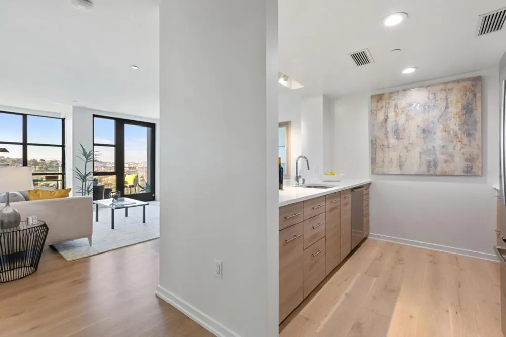 451 Donahue Street #407 San Francisco, CA 94124