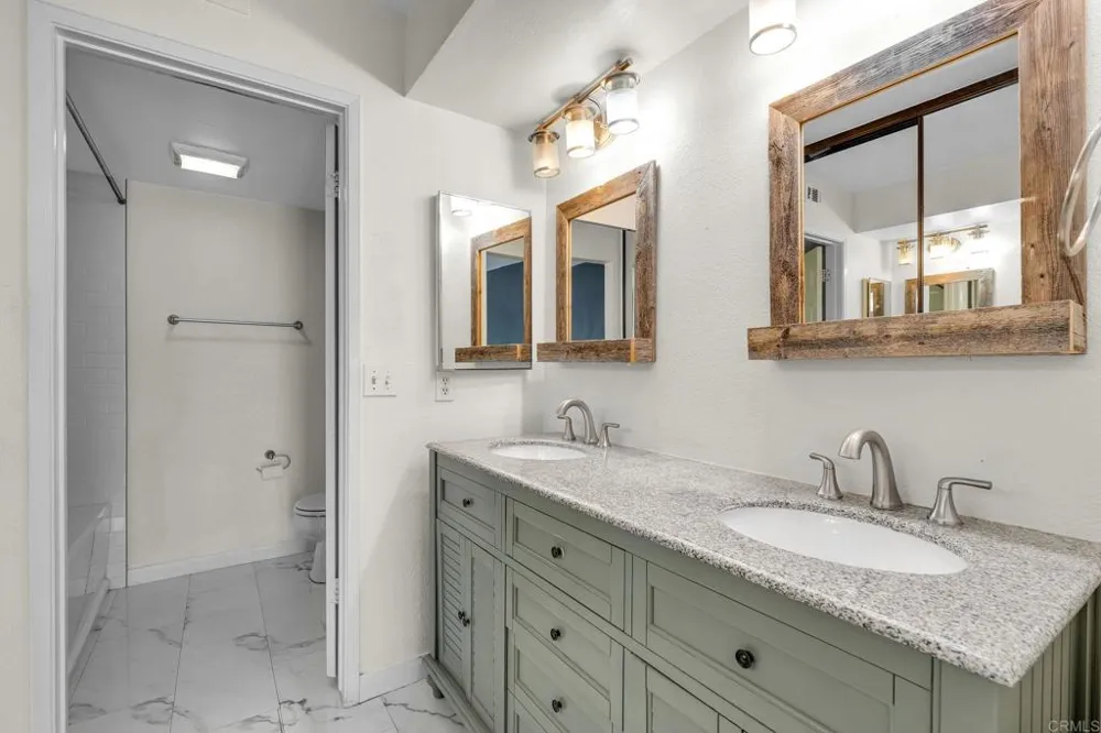 3036 Avenida Christina Carlsbad, CA 92009