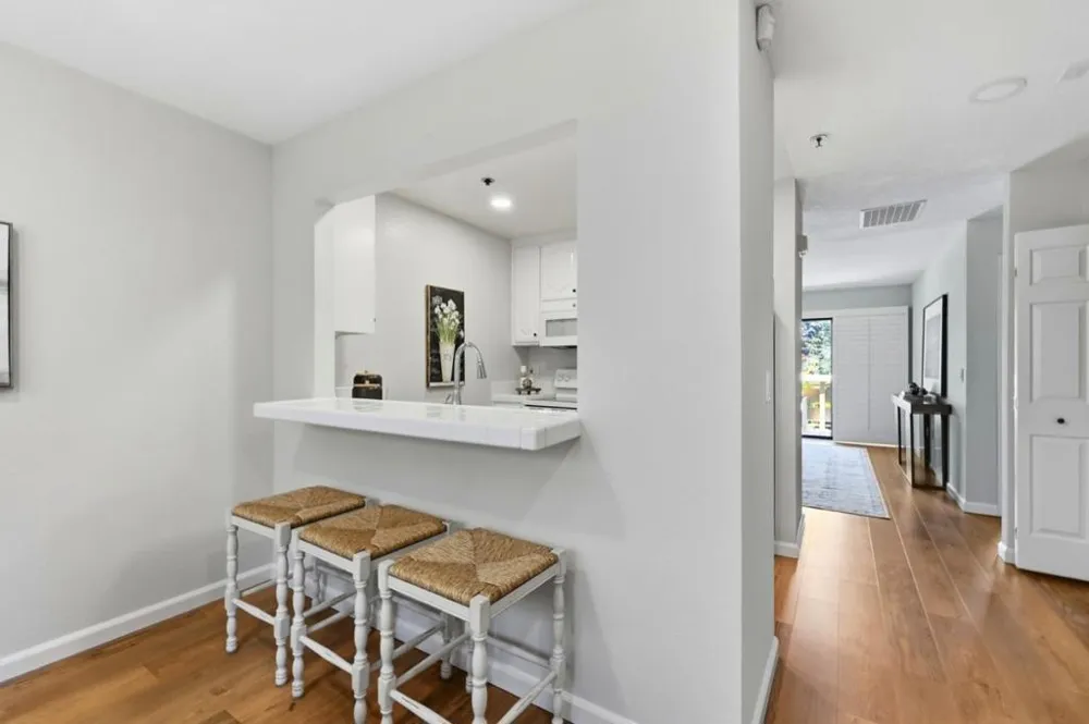 576 W Parr Avenue #21 Los Gatos, CA 95032