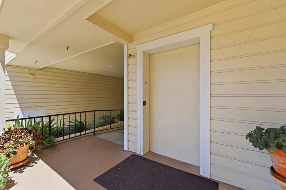 576 W Parr Avenue #21 Los Gatos, CA 95032