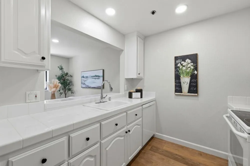576 W Parr Avenue #21 Los Gatos, CA 95032