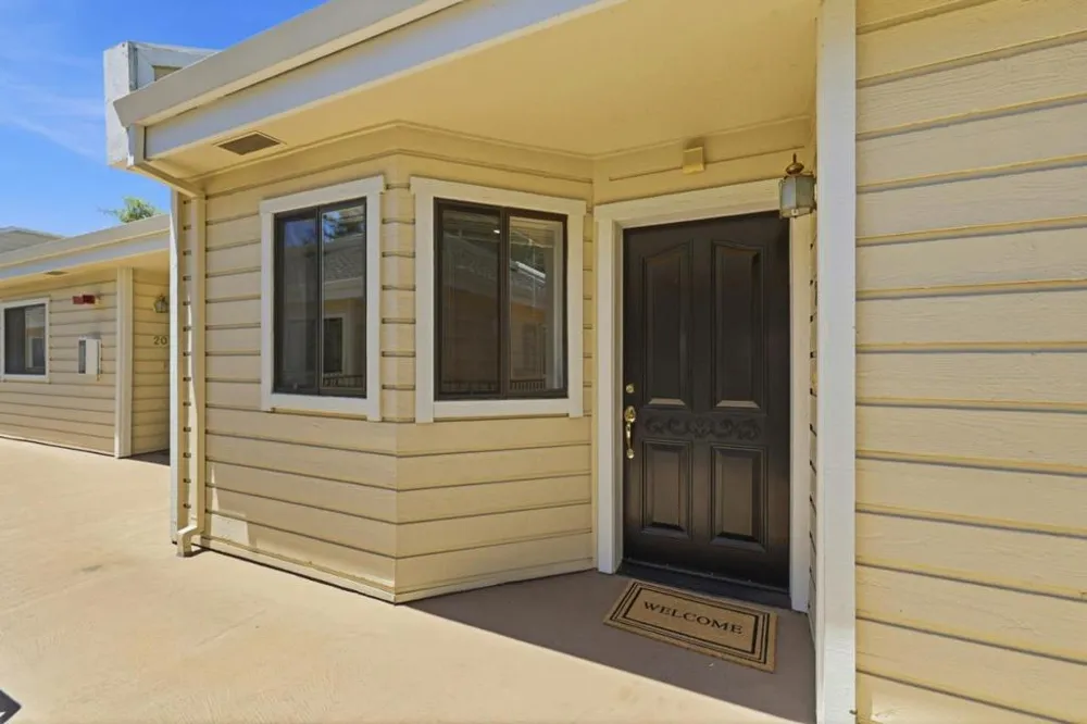 576 W Parr Avenue #21 Los Gatos, CA 95032