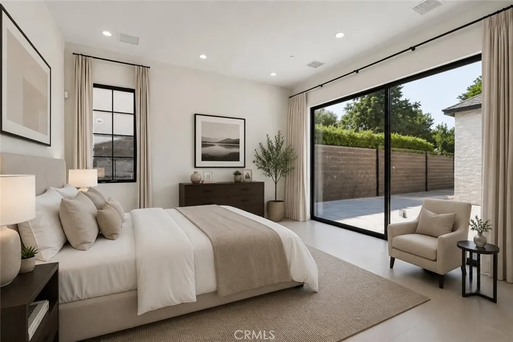17363 Chase Street Northridge, CA 91325