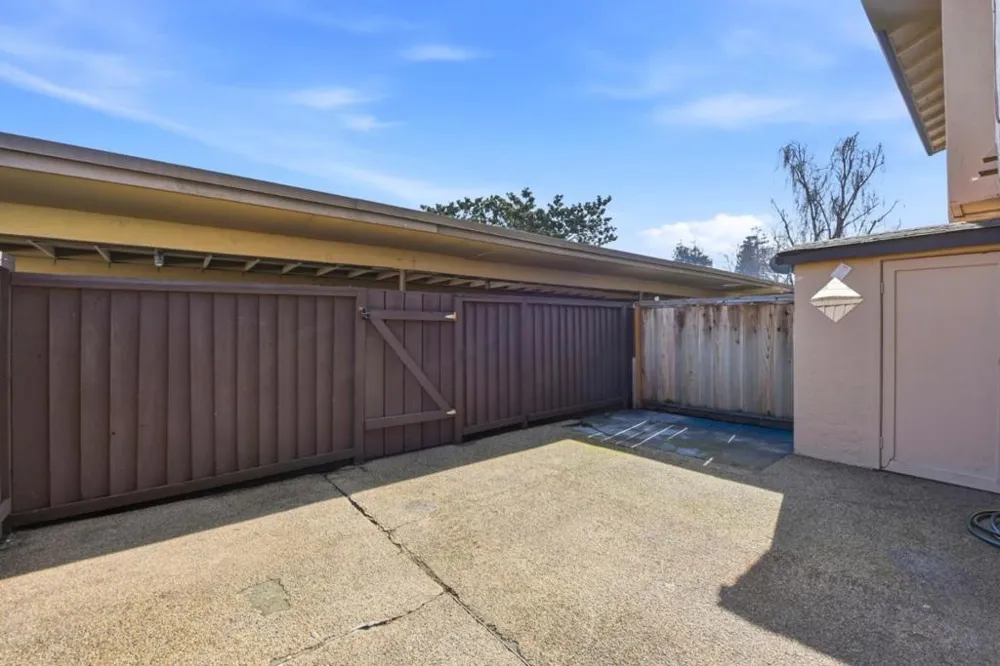 27492 Ponderosa Court Hayward, CA 94545
