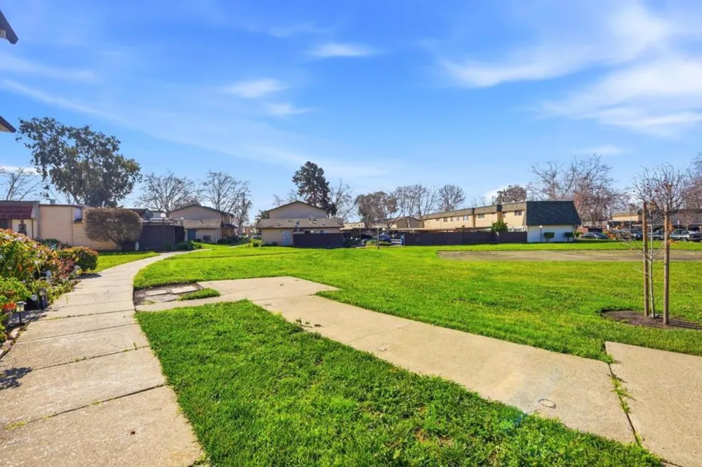 27492 Ponderosa Court Hayward, CA 94545