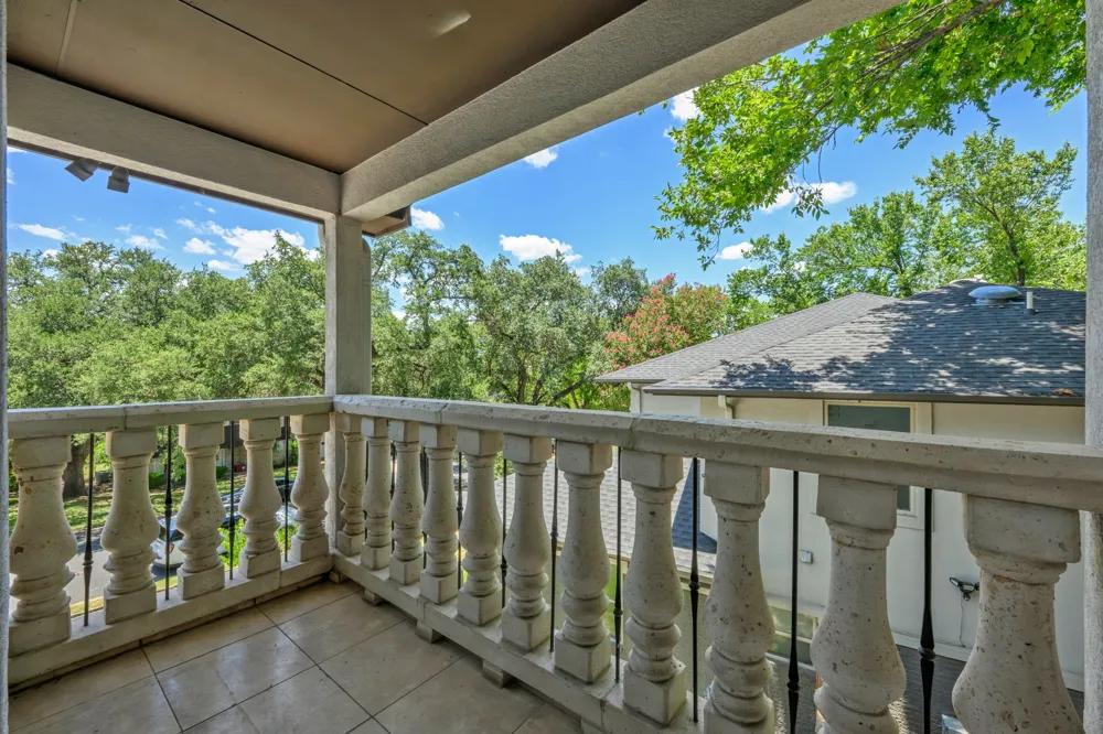 2307 Alta Vista Avenue Austin, TX 78704
